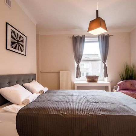 White Residence 4Rooms - City Center Varsó Kültér fotó