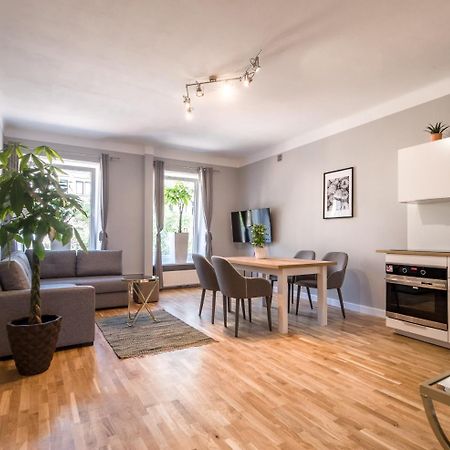 White Residence 4Rooms - City Center Varsó Kültér fotó