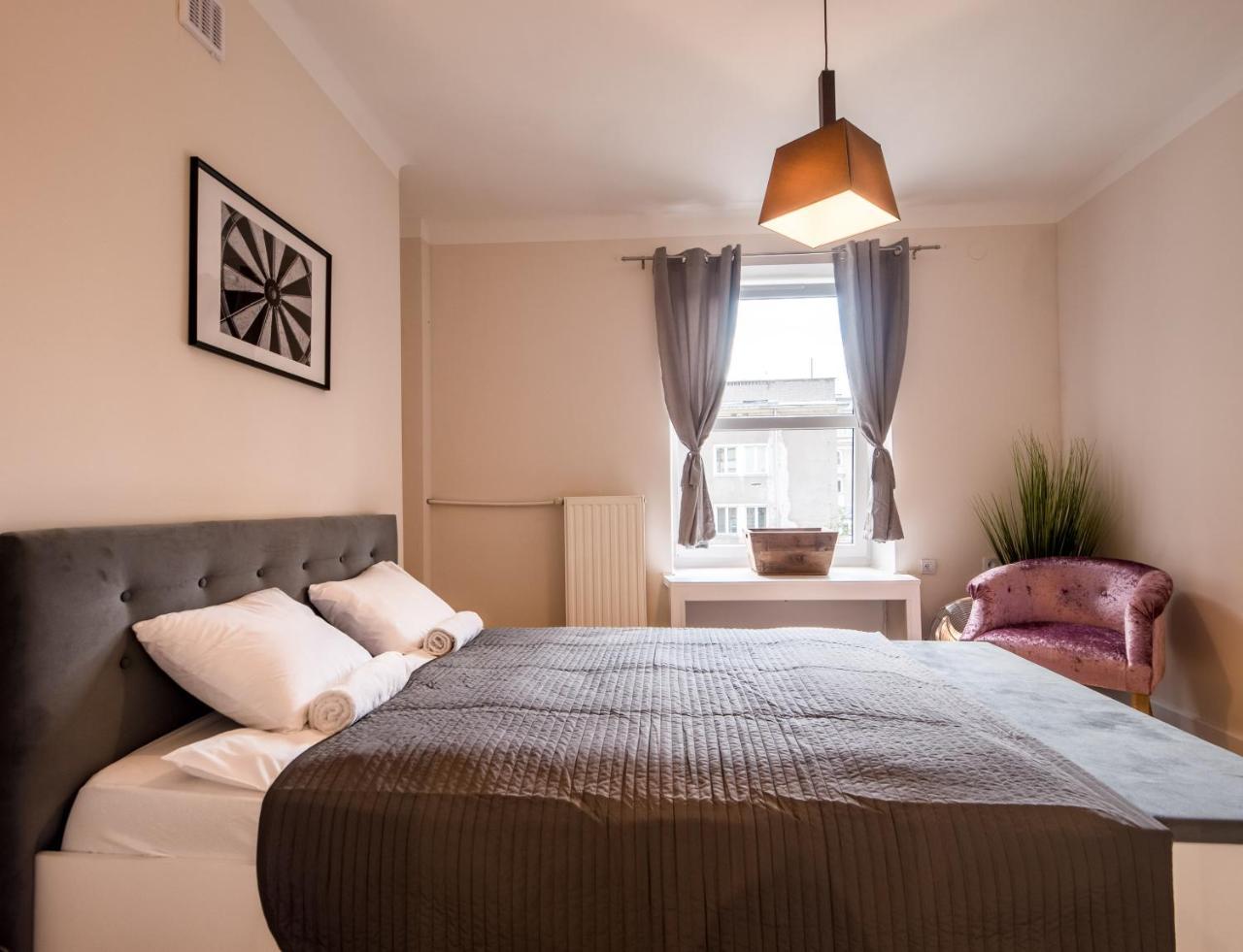 White Residence 4Rooms - City Center Varsó Kültér fotó