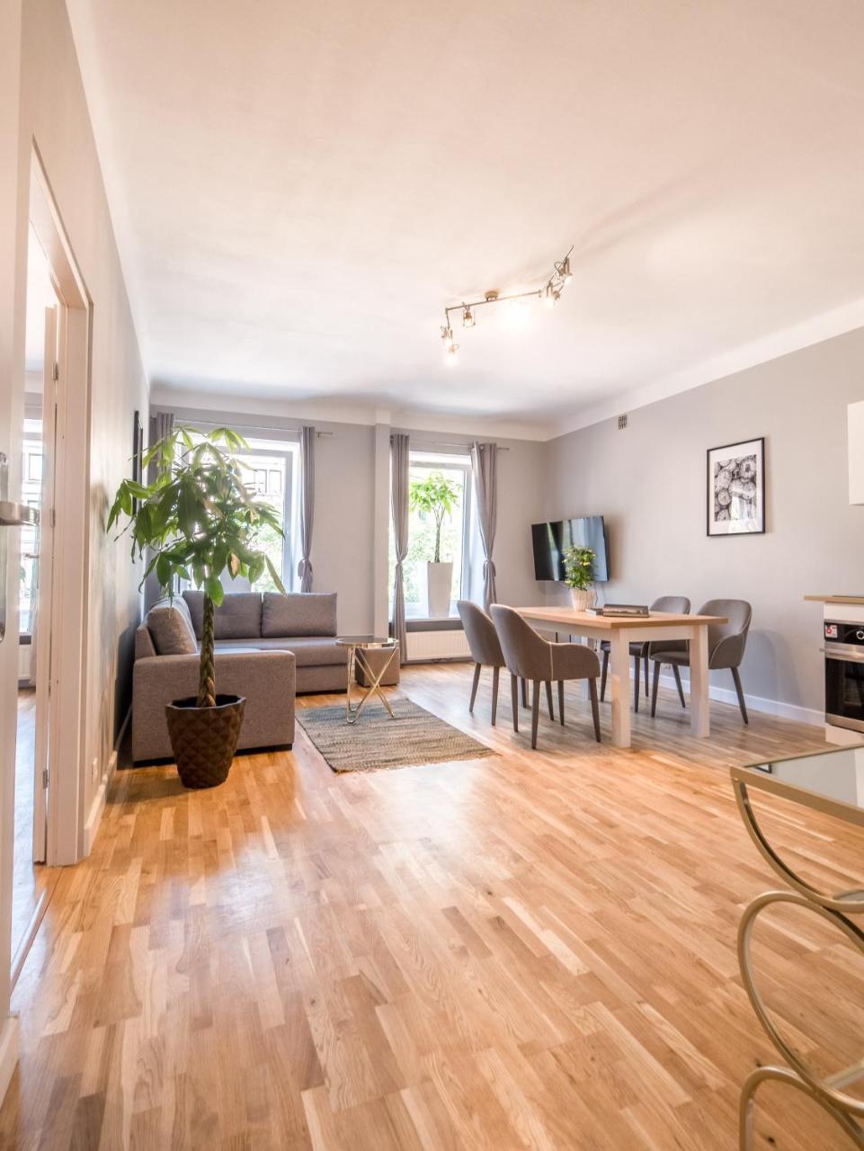 White Residence 4Rooms - City Center Varsó Kültér fotó