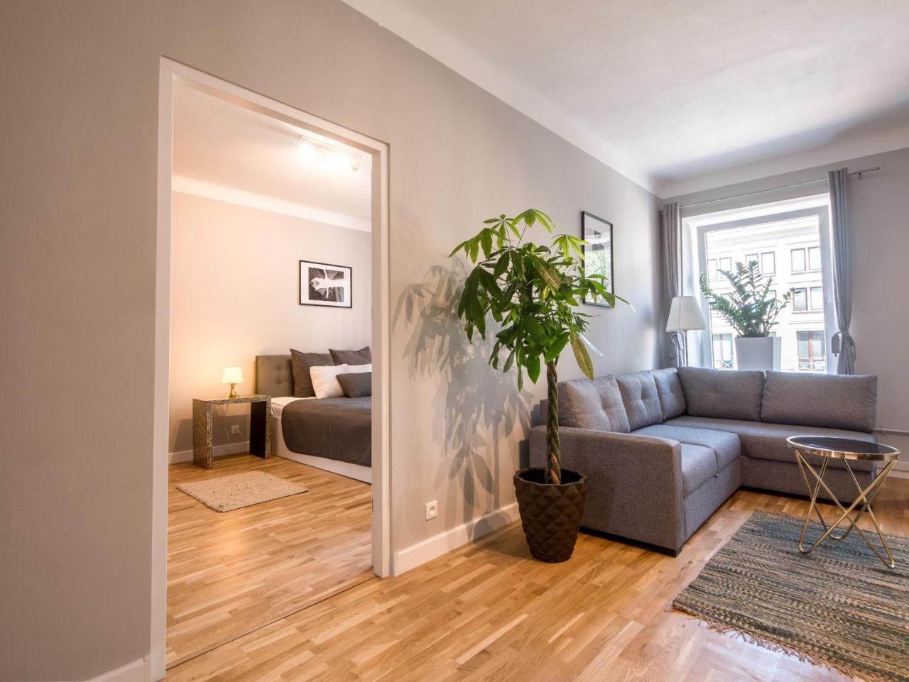 White Residence 4Rooms - City Center Varsó Kültér fotó