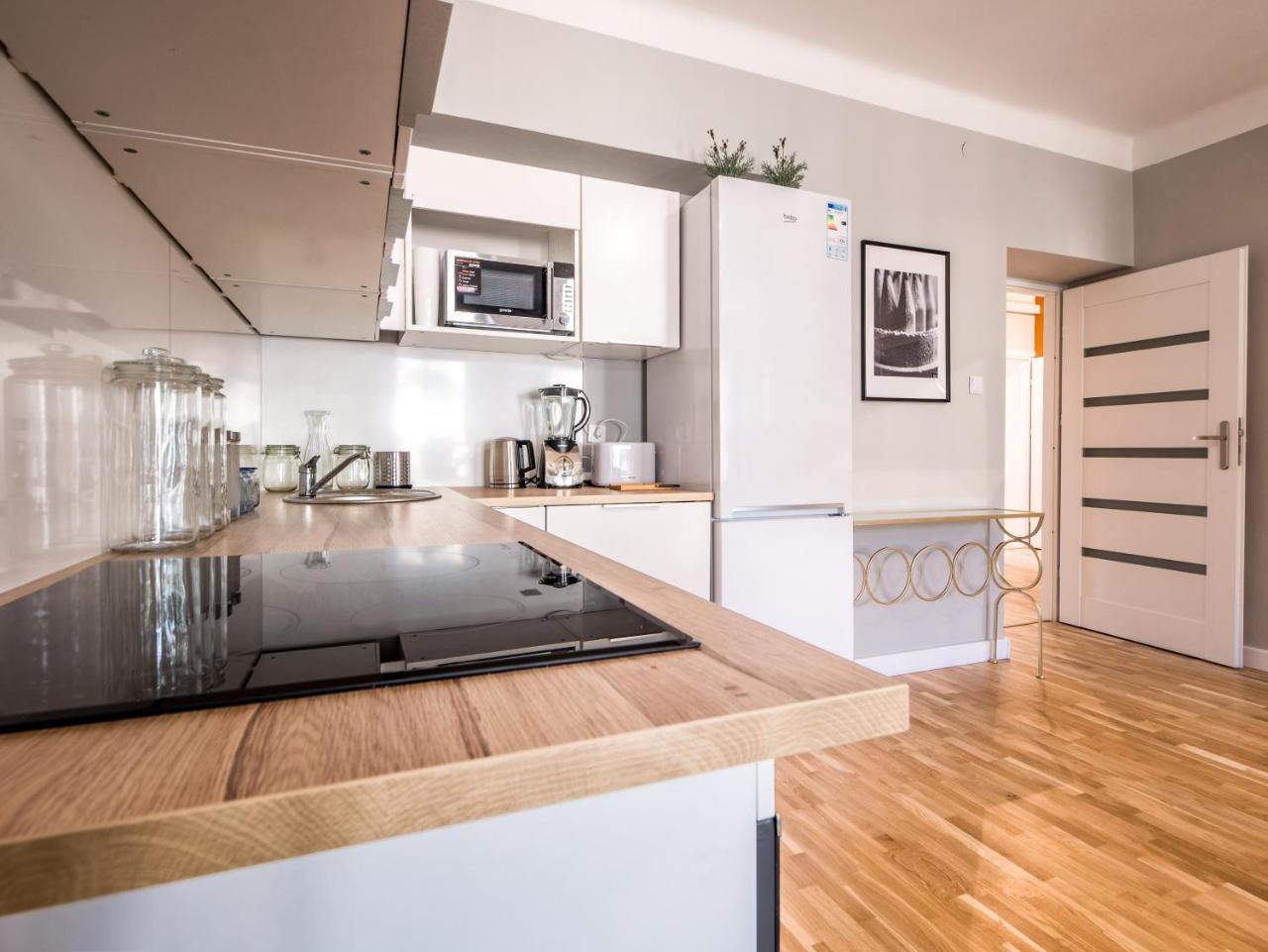 White Residence 4Rooms - City Center Varsó Kültér fotó