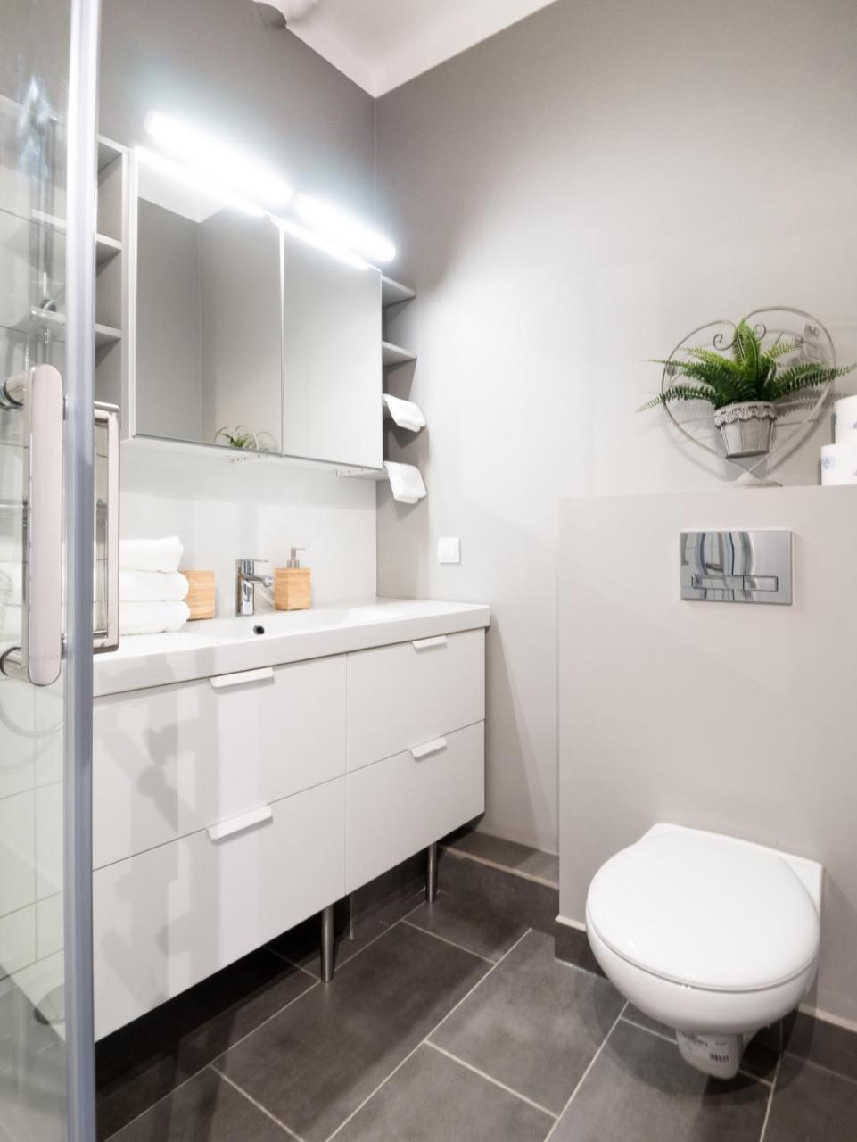 White Residence 4Rooms - City Center Varsó Kültér fotó