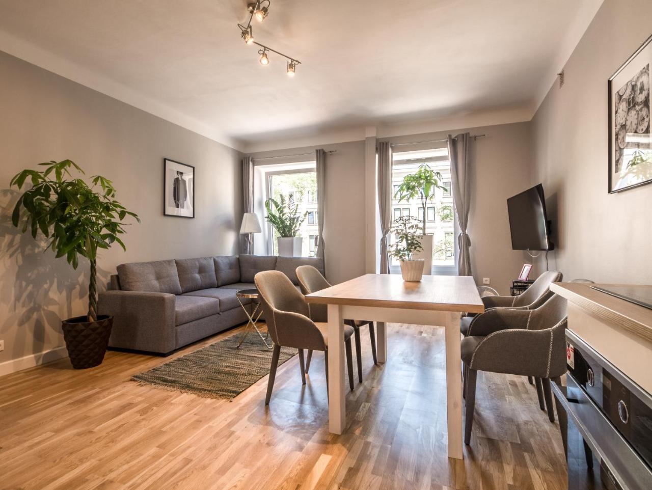 White Residence 4Rooms - City Center Varsó Kültér fotó